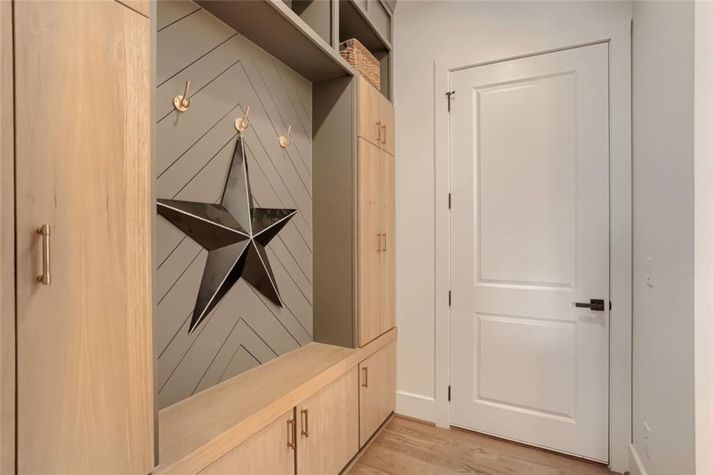 932 Cooper Road Loganville, GA 30052 - Photo 9 of 36