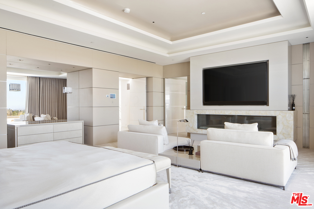 1108 Tower Road Beverly Hills, CA 90210 - Photo 17 of 52