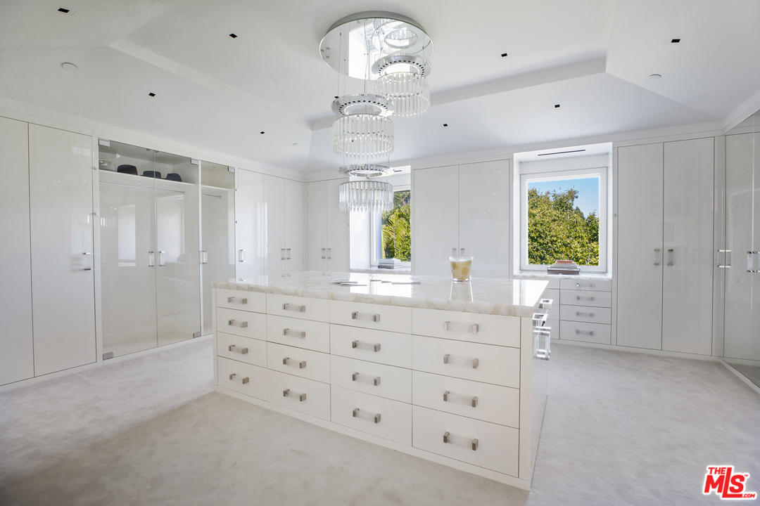 1108 Tower Road Beverly Hills, CA 90210 - Photo 21 of 52