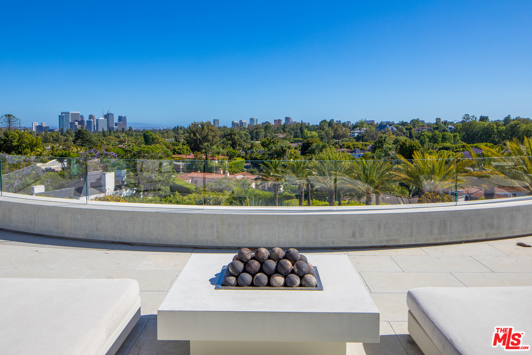 1108 Tower Road Beverly Hills, CA 90210 - Photo 23 of 52