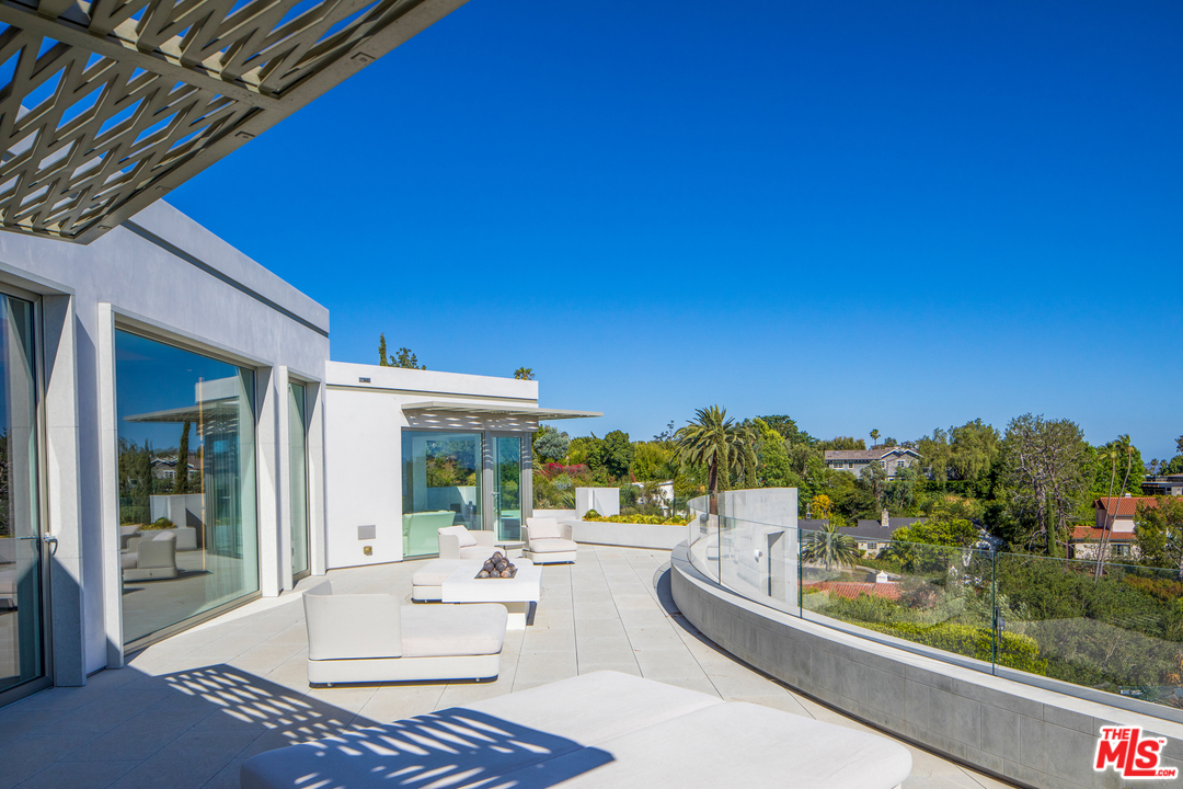 1108 Tower Road Beverly Hills, CA 90210 - Photo 25 of 52