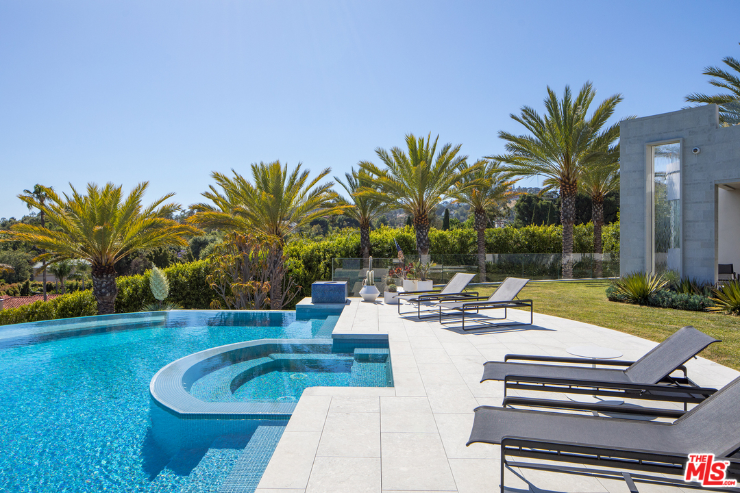 1108 Tower Road Beverly Hills, CA 90210 - Photo 47 of 52