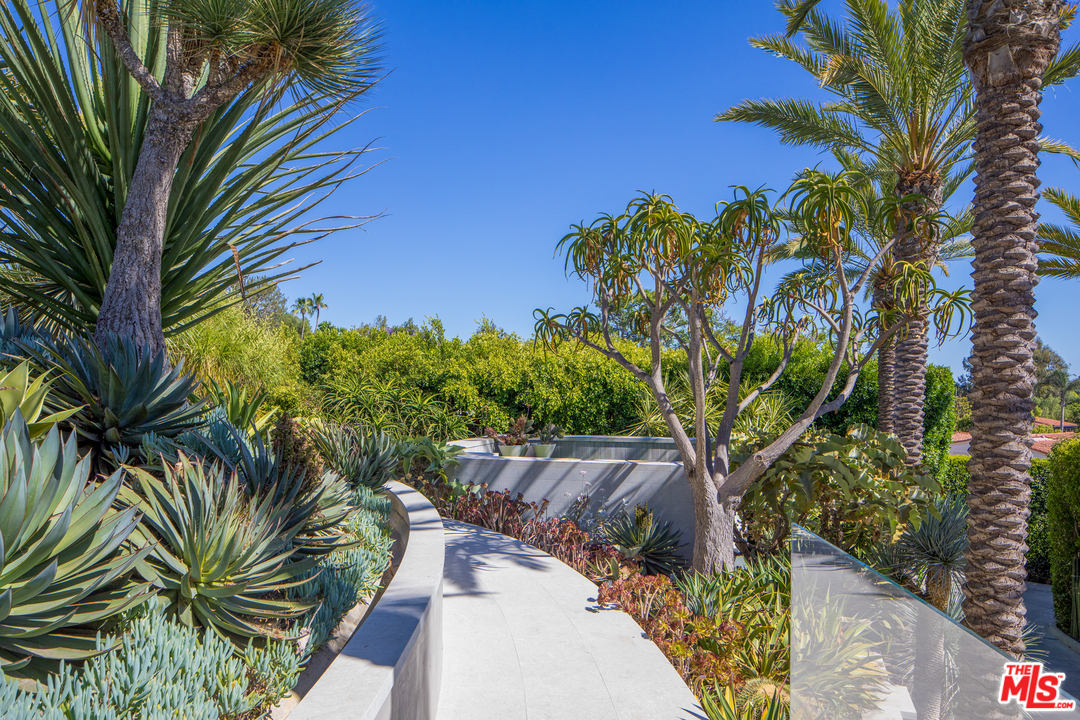 1108 Tower Road Beverly Hills, CA 90210 - Photo 50 of 52