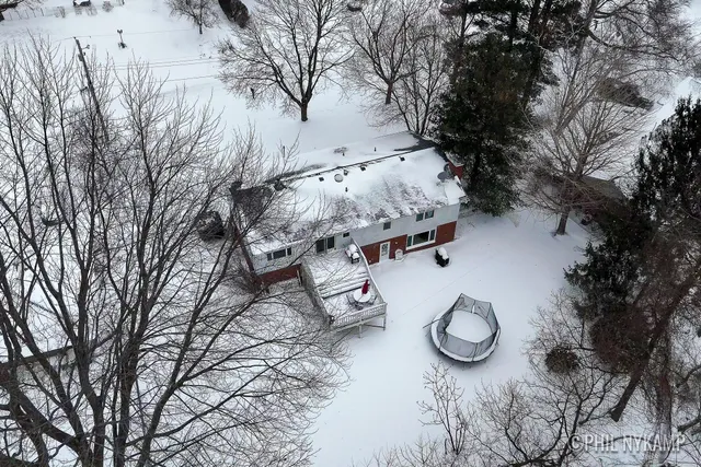 $395,000 | 1640 Karen Court, St. Joseph, MI 49085