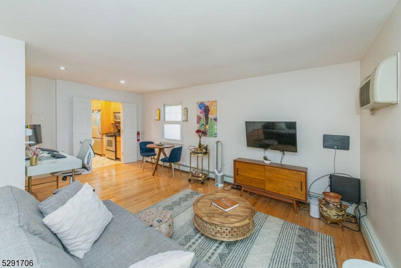 39 Harrison Avenue, Unit 9 Montclair, NJ 07042 - Photo 5 of 15