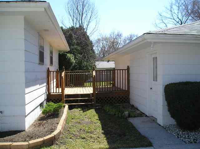 1908 South Jackson Street Jackson, MI 49203 - Photo 3 of 5 Photo 3