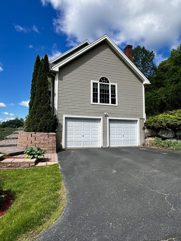 7 Deer Run Charlton, MA 01507 - Photo 30 of 42