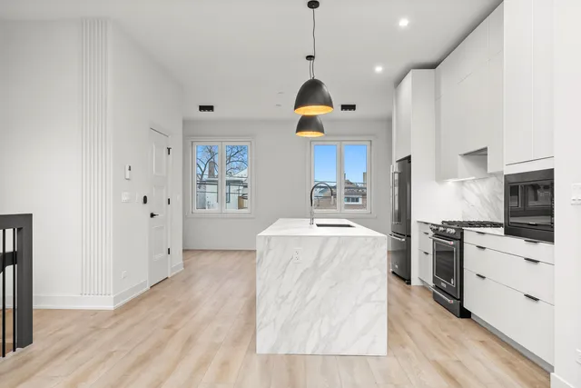 $749,000 | 4210 West Belmont Avenue, Unit 1, Chicago, IL 60641