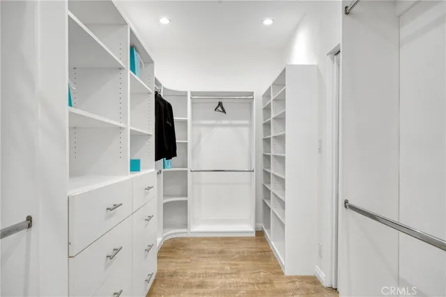 $1,195,000 | 17941 Emelita Street, Encino, CA 91316