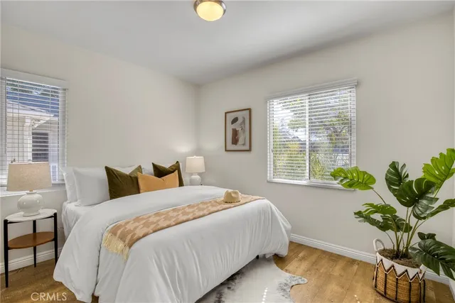 $1,195,000 | 17941 Emelita Street, Encino, CA 91316