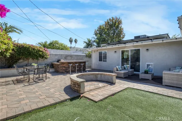 $1,195,000 | 17941 Emelita Street, Encino, CA 91316