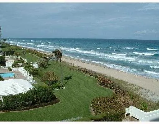 $3,200 | 3450 South Ocean Boulevard, Unit 406, Palm Beach, FL 33480
