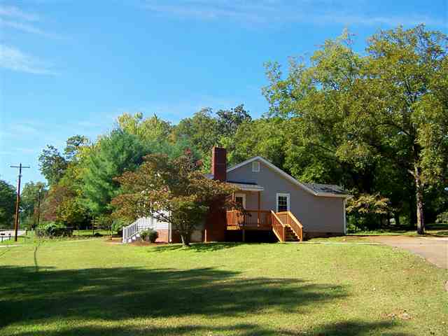 733 Saluda Dam Road Easley, SC 29640 - Photo 2 of 19 Gallery Image 2