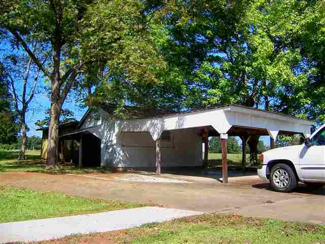 733 Saluda Dam Road Easley, SC 29640 - Photo 17 of 19 Gallery Image 17