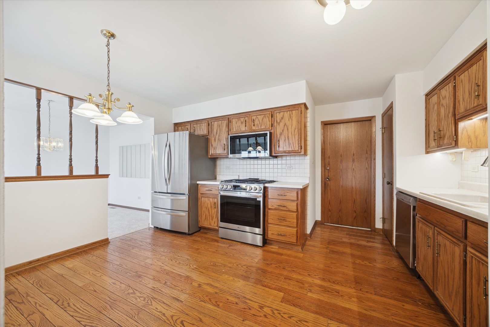 18230 Tennessee Lane, Unit 220 Orland Park, IL 60467 - Photo 5 of 19