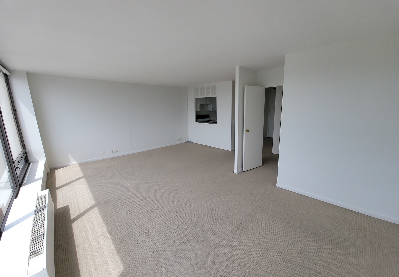 5445 North Sheridan Road, Unit 2705 Chicago, IL 60640 - Photo 4 of 8