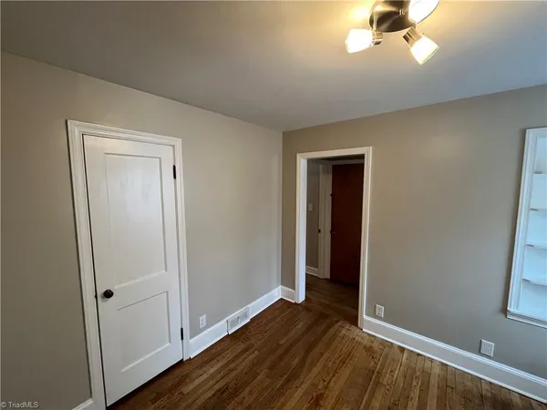 $1,695 | 343 Elmwood Drive, Winston-Salem, NC 27127