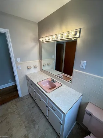 $1,695 | 343 Elmwood Drive, Winston-Salem, NC 27127