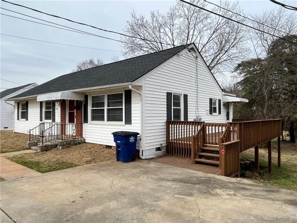 $1,695 | 343 Elmwood Drive, Winston-Salem, NC 27127