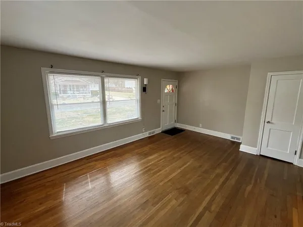 $1,695 | 343 Elmwood Drive, Winston-Salem, NC 27127