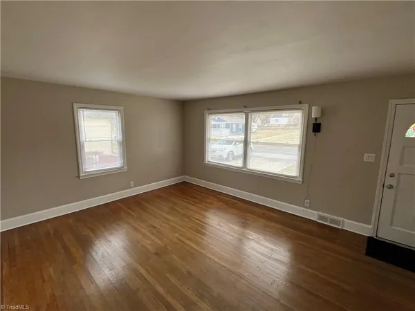 $1,695 | 343 Elmwood Drive, Winston-Salem, NC 27127