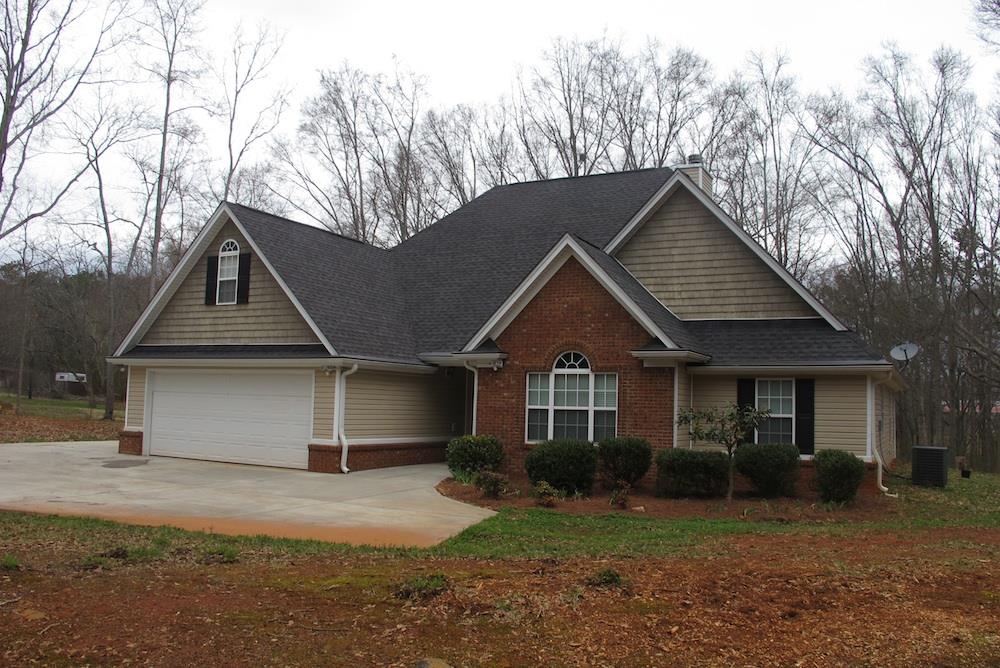 211 Wood Street Commerce, GA 30529 - Photo 1 of 1