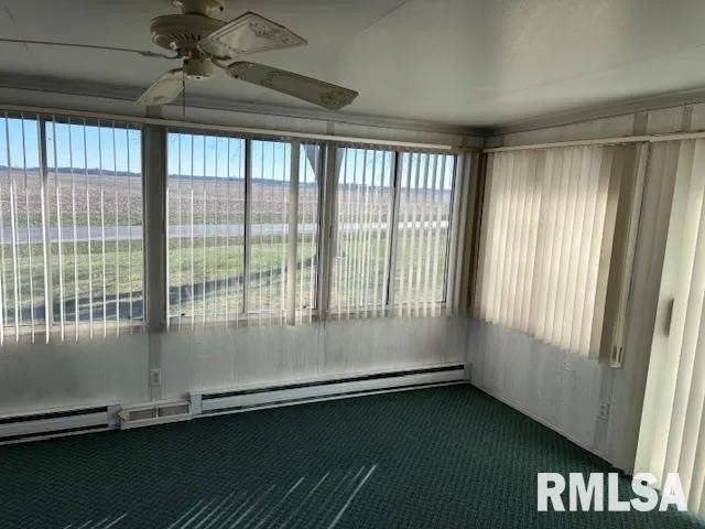 $249,000 | 32624 Route 111 Road, Modesto, IL 62667