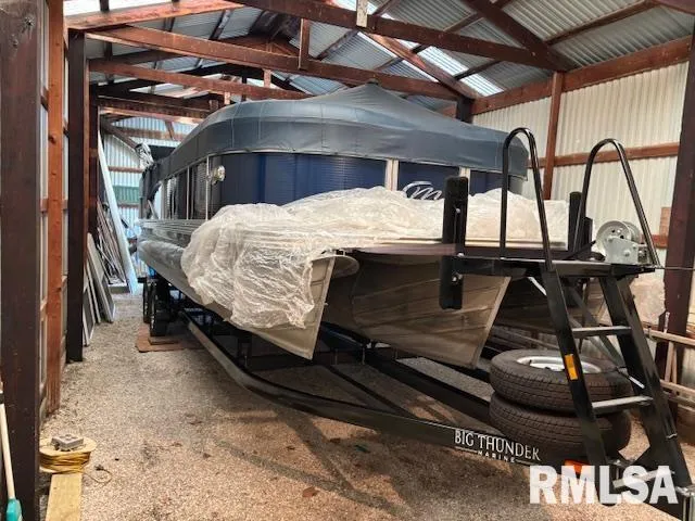 $249,000 | 32624 Route 111 Road, Modesto, IL 62667