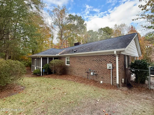 $249,500 | 903 Woodlawn Drive, Williamston, NC 27892