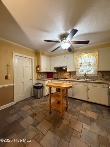 $249,500 | 903 Woodlawn Drive, Williamston, NC 27892