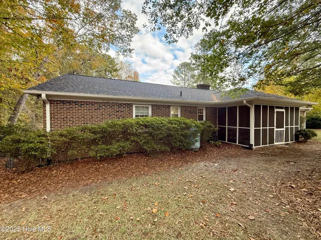$249,500 | 903 Woodlawn Drive, Williamston, NC 27892