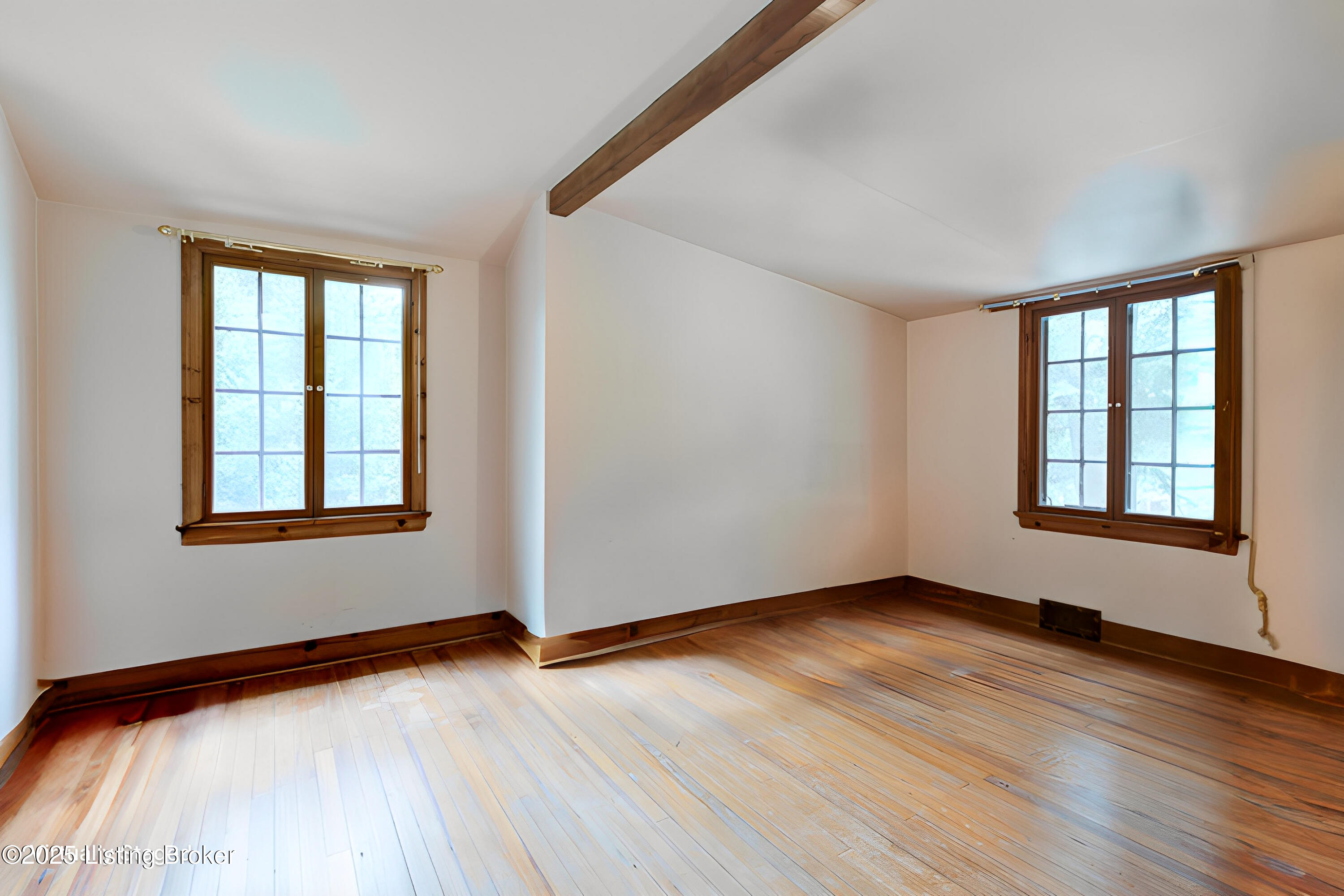 1 Ridge Road Louisville, KY 40205 - Photo 32 of 53 GSP-1-Ridge-Rd-39 - Furniture removed -