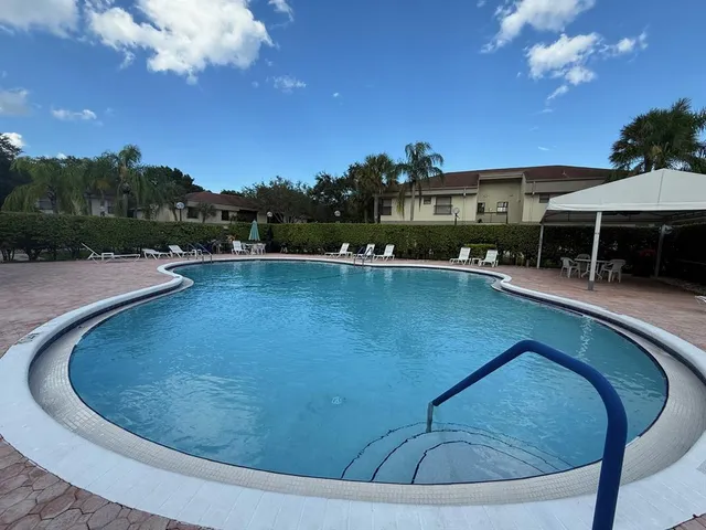 $280,000 | 2899 Carambola Circle South, Unit 2090, Coconut Creek, FL 33066