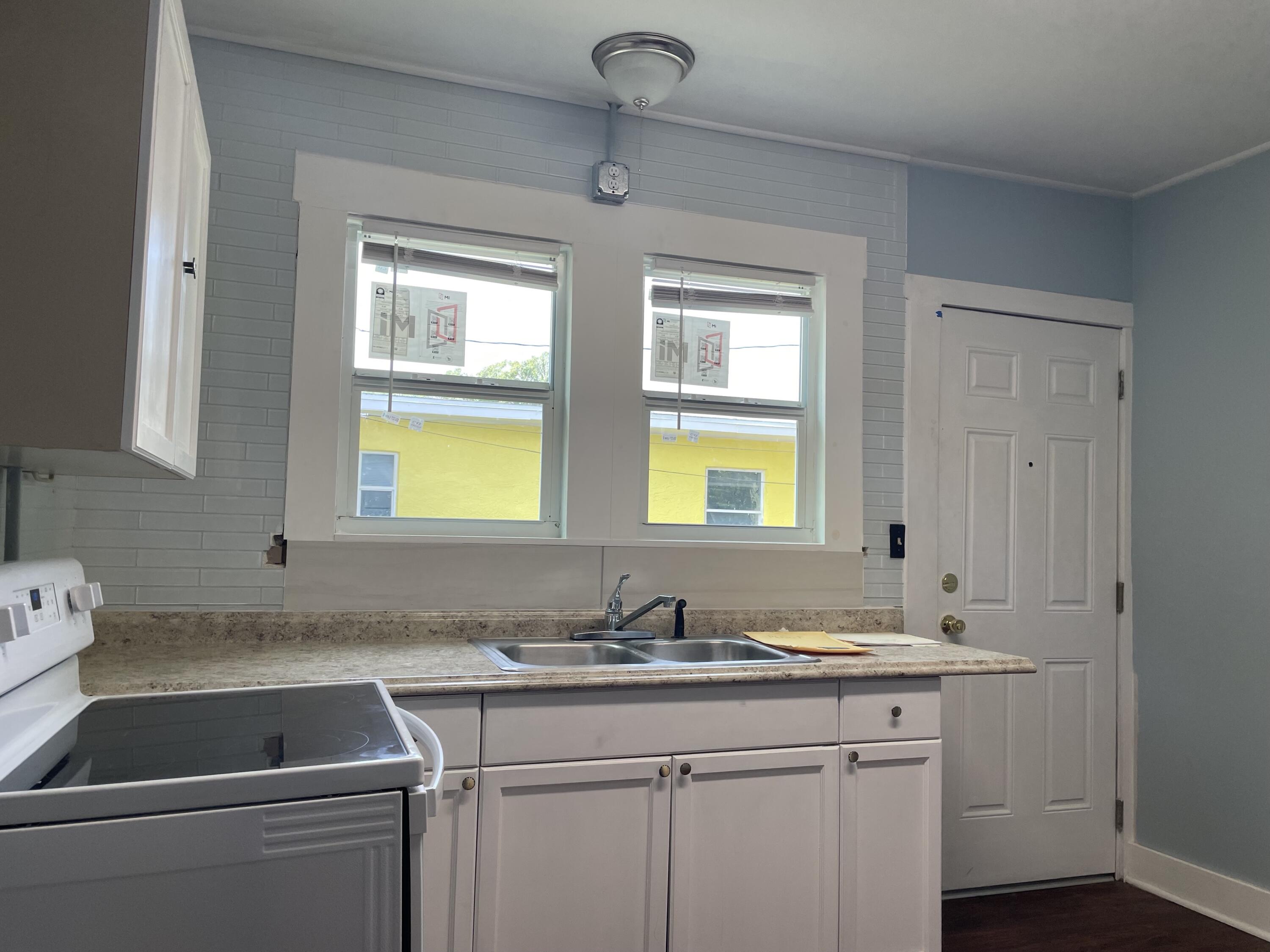 1109 Colonial Road Fort Pierce, FL 34950 - Photo 36 of 54 IMG_0554