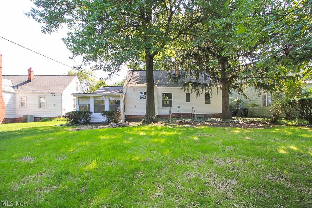 974 Learidge Road Cleveland, OH 44124 - Photo 25 of 26