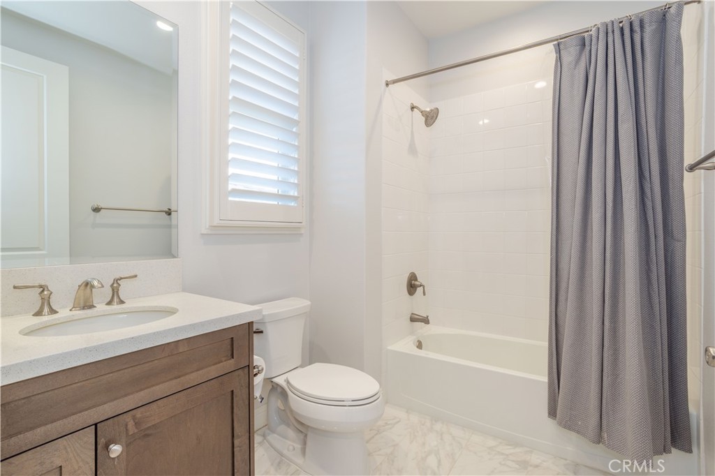 11710 North Manchester Way Porter Ranch, CA 91326 - Photo 31 of 44