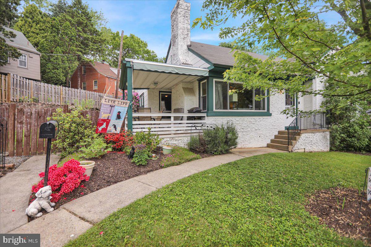 59 Upland Road Reading, PA 19609 - Photo 2 of 30 Front of home