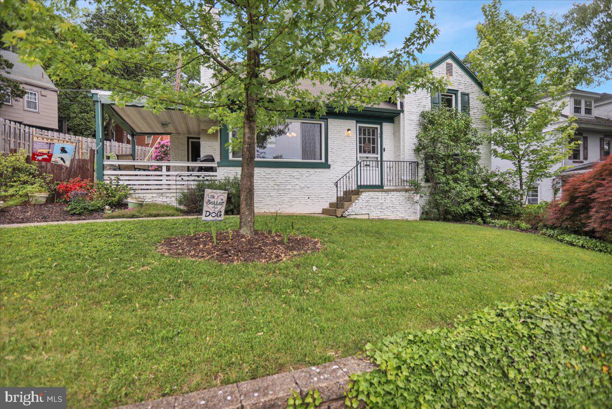 59 Upland Road Reading, PA 19609 - Photo 3 of 30 Front of home