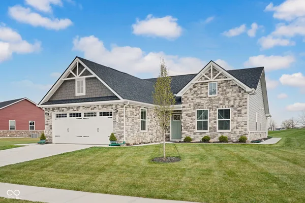 $370,000 | 959 Independence Drive, Edinburgh, IN 46124