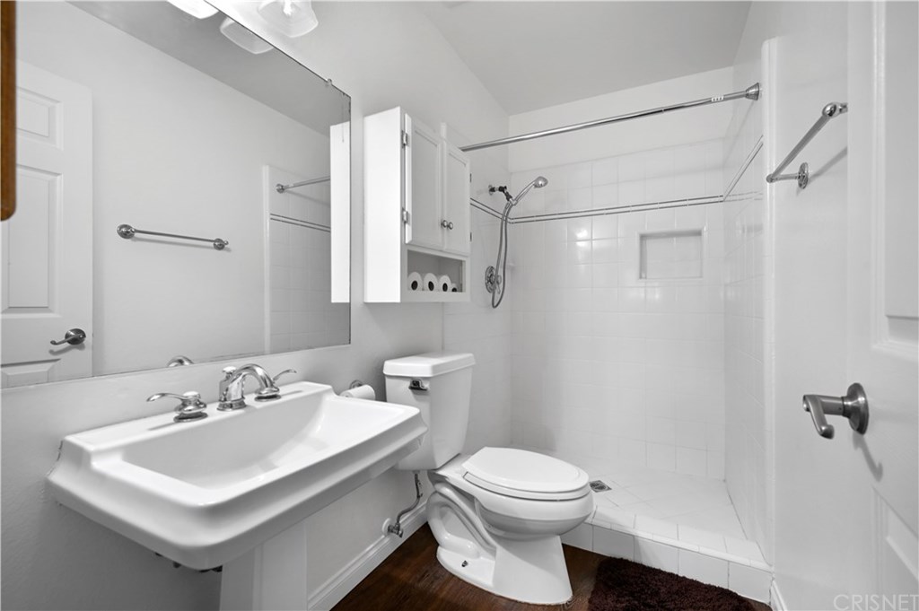 11410 Pala Mesa Drive Porter Ranch, CA 91326 - Photo 14 of 33