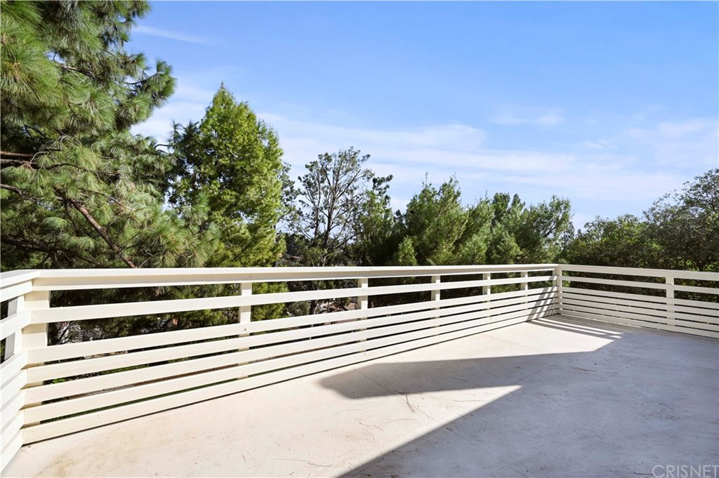 11410 Pala Mesa Drive Porter Ranch, CA 91326 - Photo 20 of 33