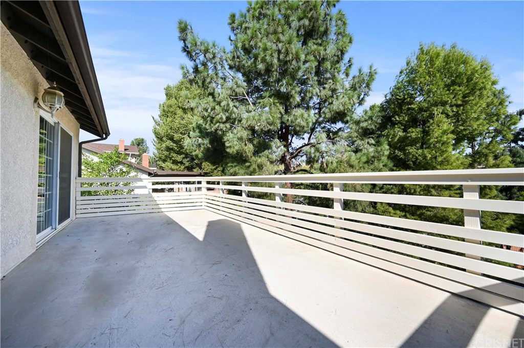 11410 Pala Mesa Drive Porter Ranch, CA 91326 - Photo 21 of 33