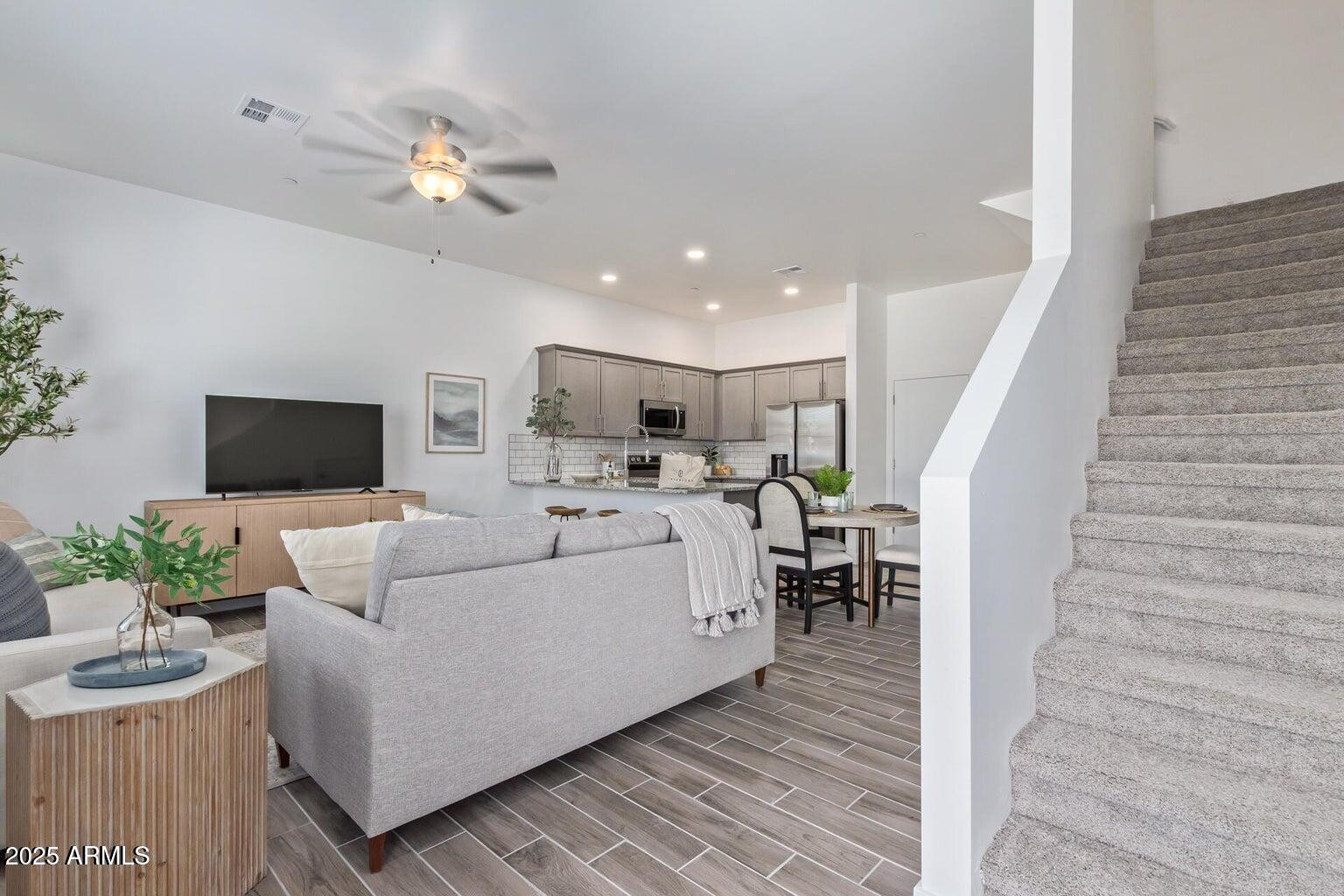 3230 East Thomas Road, Unit 124 Mesa, AZ 85213 - Photo 3 of 27 Photo #3