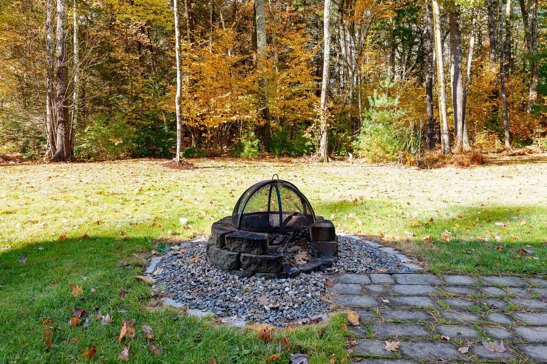 156 Old Rochester Road Somersworth, NH 03878 - Photo 38 of 45