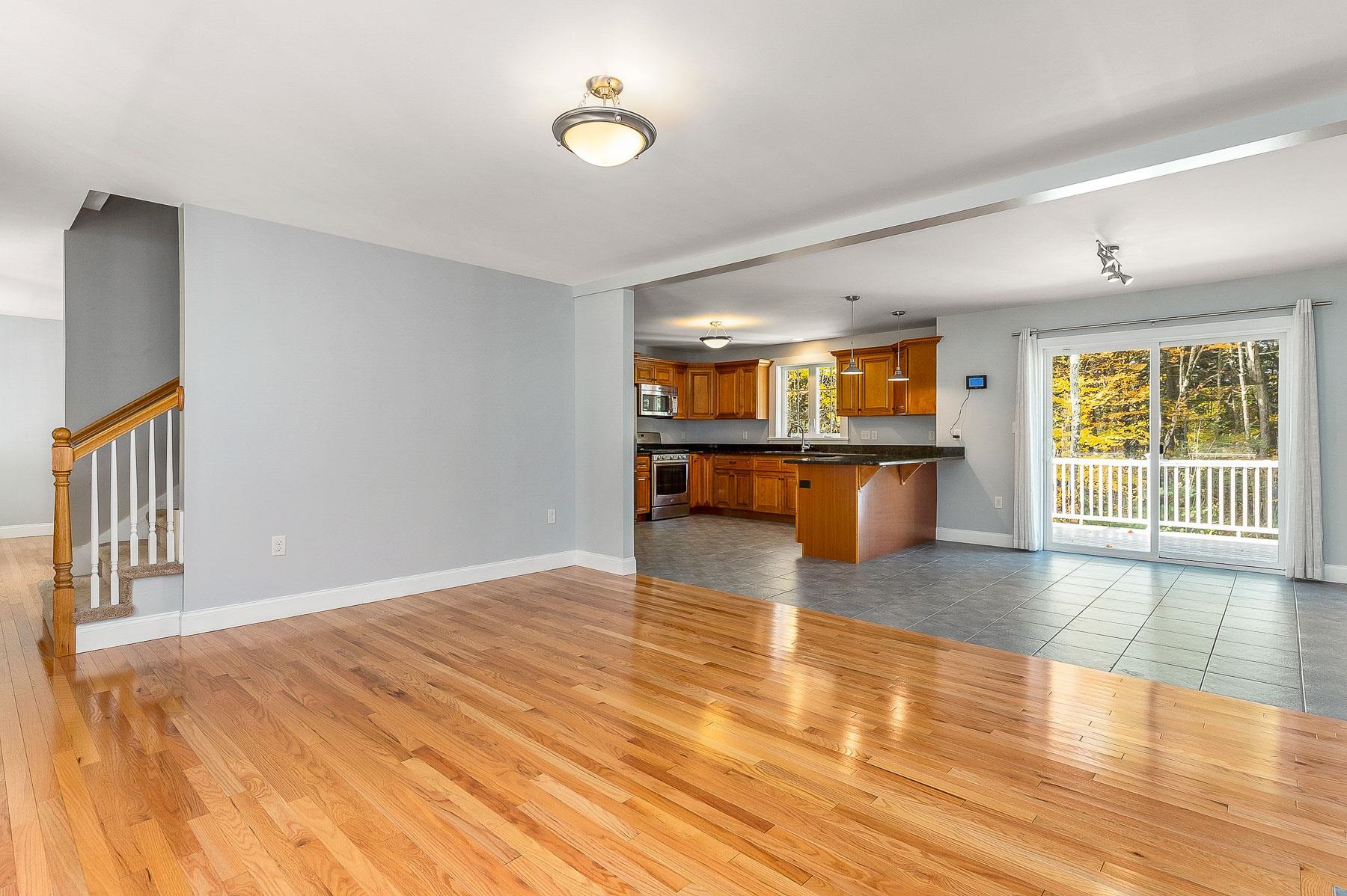 156 Old Rochester Road Somersworth, NH 03878 - Photo 4 of 45