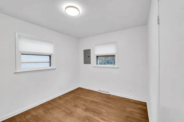 $299,000 | 360 Poplar Street, Crystal Lake, IL 60014