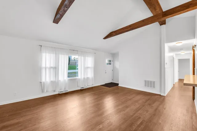 $299,000 | 360 Poplar Street, Crystal Lake, IL 60014