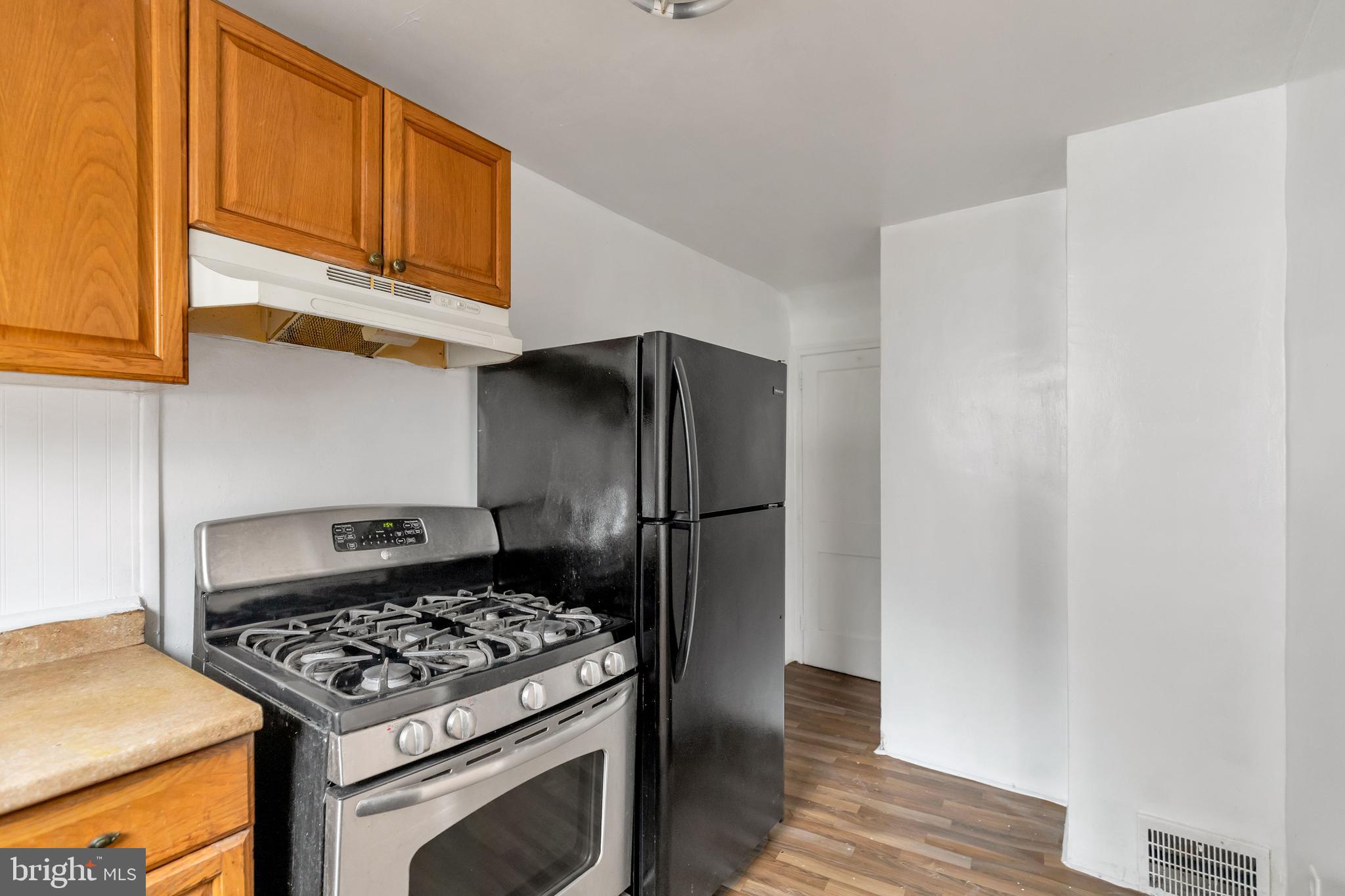 7247 Glenthorne Road Upper Darby, PA 19082 - Photo 10 of 22
