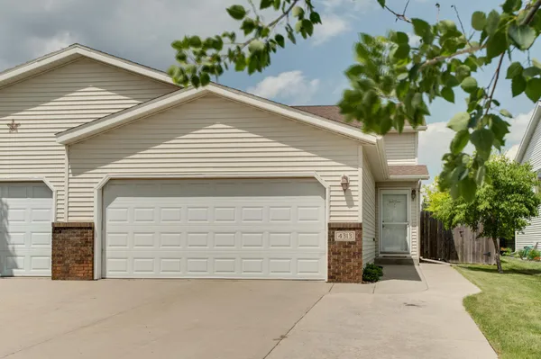 $289,900 | 4313 39 1/2 Avenue South, Fargo, ND 58104