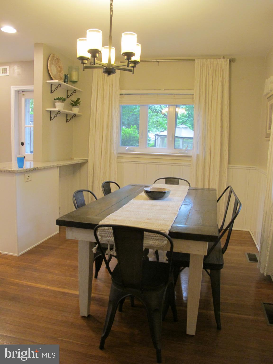 20 Steel Road Havertown, PA 19083 - Photo 18 of 43 Dining room with view of breakfast bar